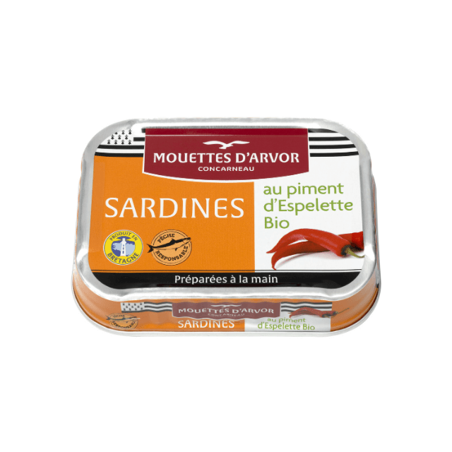Can of sardines with organic piment from espelette
